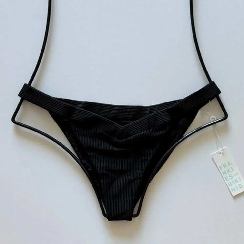 Frankies Bikinis Grace Cheeky Bikini Bottom - Black RIbbed - L - NWT